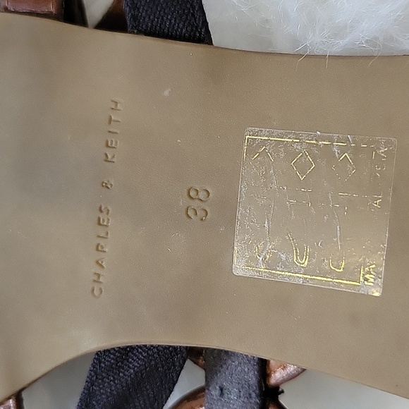 Charles & Keith Sandals - Picture 6 of 10